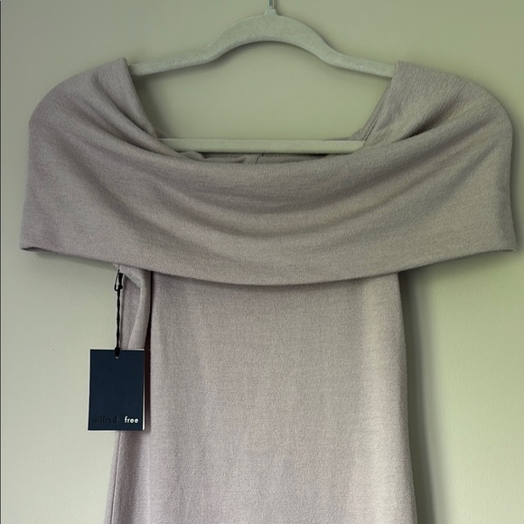 Wilfred Elegant Off-Shoulder Gray / Purple Dress size XS - Picture 3 of 7